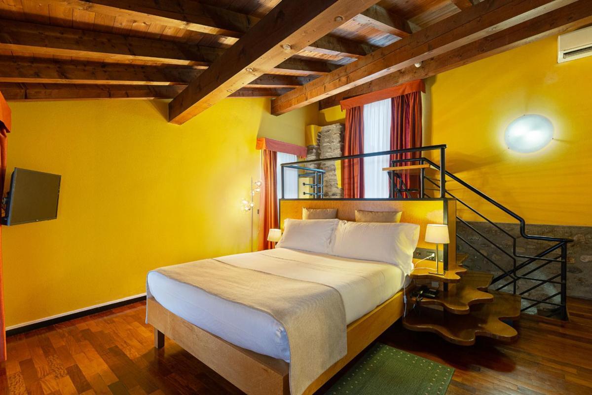 Casa Alle Colonne By Hotel Ancora Verbania Eksteriør bilde